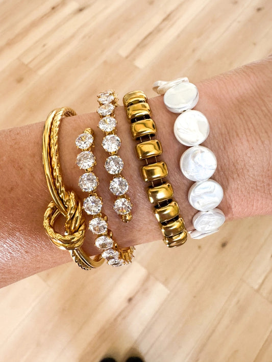 Luxe Mother of Pearl Flat Coin Bracelet